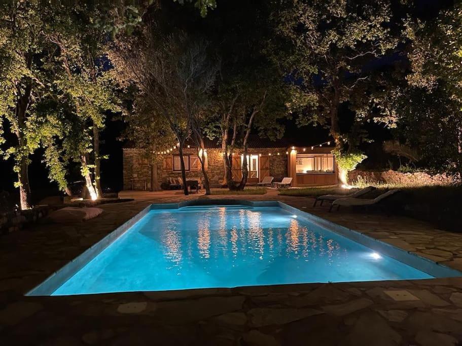 Bergerie Baracco Argia, Piscine, Maquis Et Tradition Corse Pour 6 Personnes
