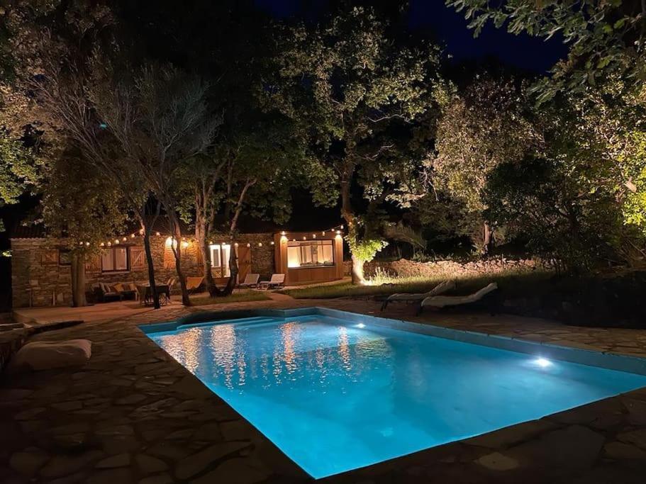 Bergerie Baracco Argia, Piscine, Maquis Et Tradition Corse Pour 6 Personnes Barbaggio