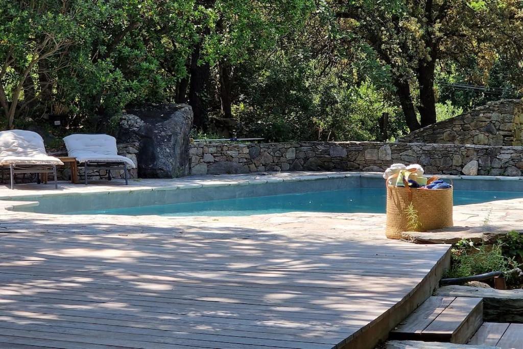 Bergerie Baracco Argia, Piscine, Maquis Et Tradition Corse Pour 6 Personnes Barbaggio