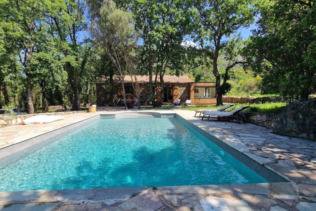 Bergerie Baracco Argia, Piscine, Maquis Et Tradition Corse Pour 6 Personnes *